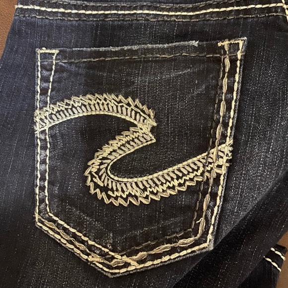 Silver jean capris, only worn once. Great quality! - Picture 3 of 4